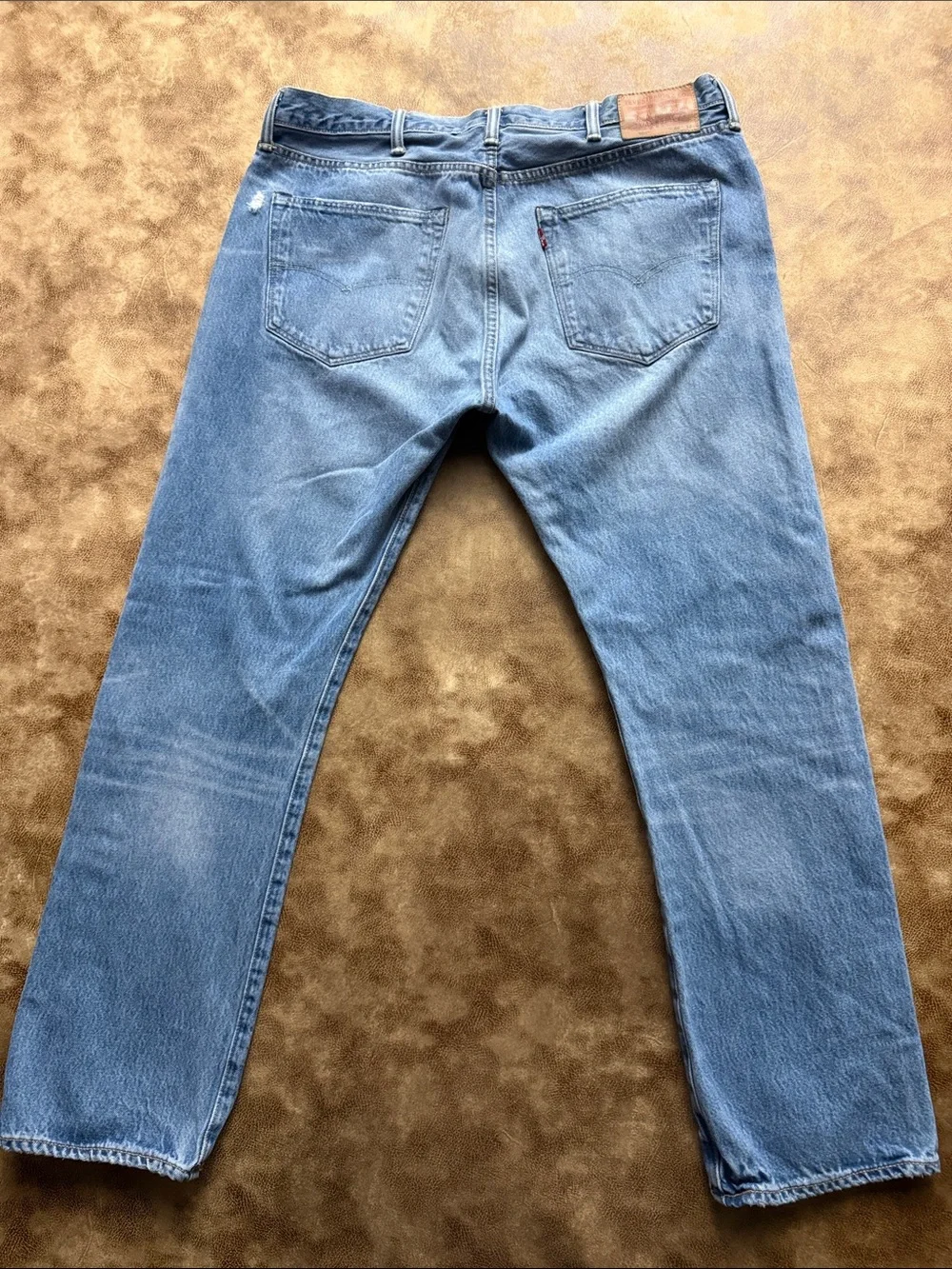 Levi’s 501 Original Fit Distressed Button Fly Jeans Men’s 40x32 Light Wash